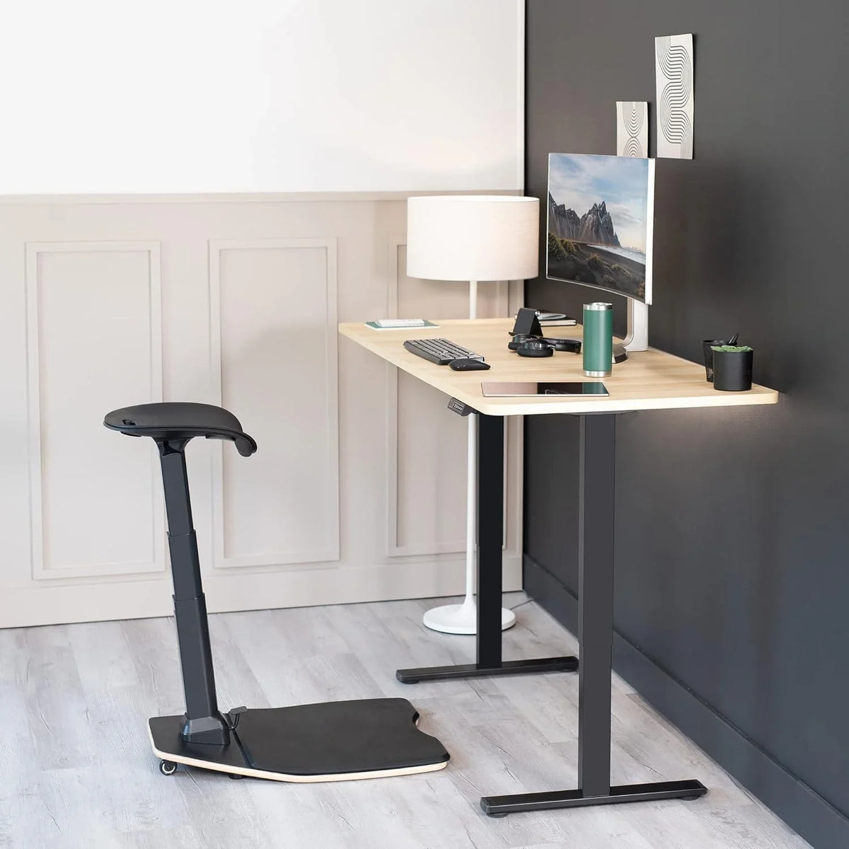 Ergonomic inclined standing desk with chair, portable height-adjustable anti-fatigue cushion, suitable for home and office, black