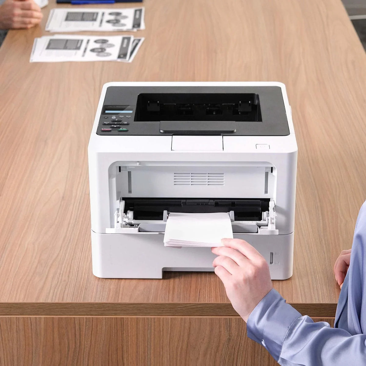 Business single-color laser printer, equipped with dual paper trays, wireless network and gigabit Ethernet connection, double-sided printing, large-capacity paper storage and mobile printing function, white model