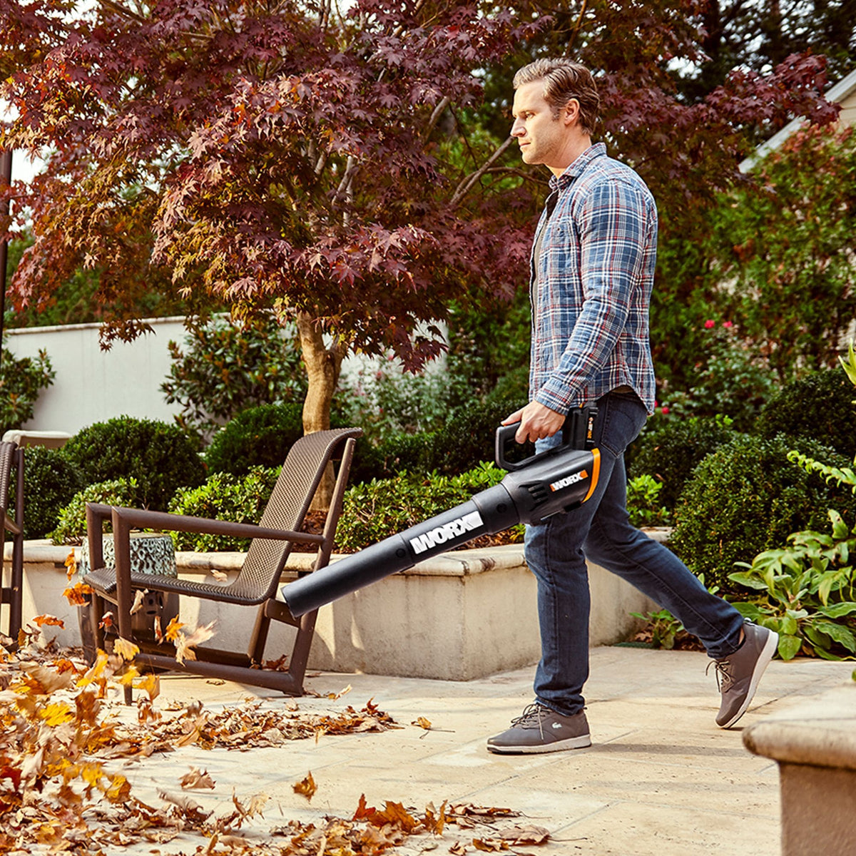WG929 20V Power Share Cordless Grass Trimmer & Leaf Blower Combo Kit