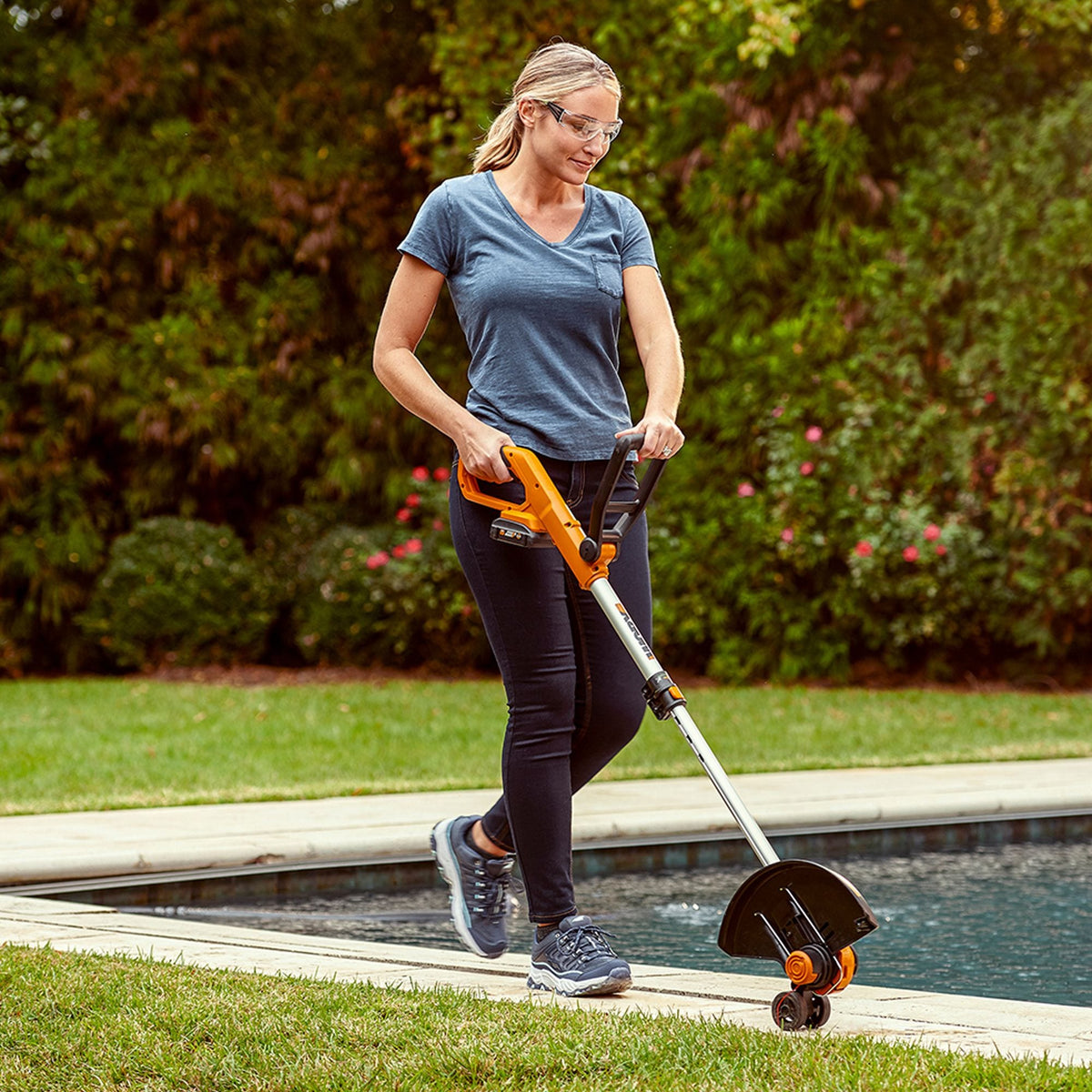 WG929 20V Power Share Cordless Grass Trimmer & Leaf Blower Combo Kit